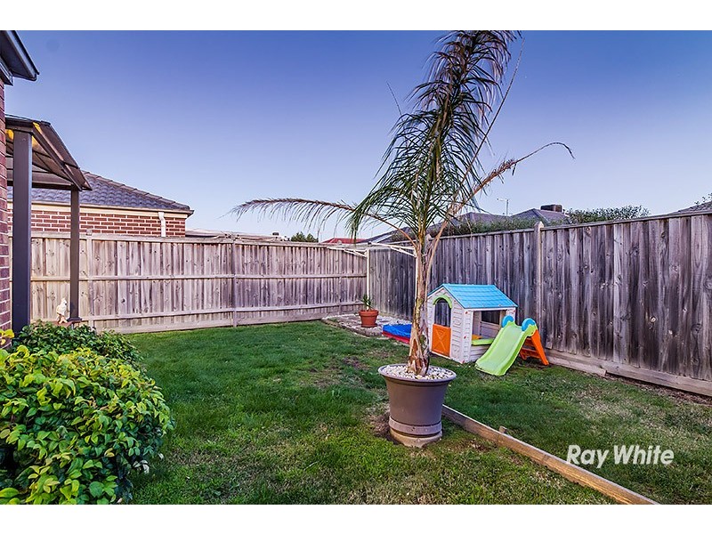 17 Wodalla Place, Lyndhurst VIC 3975