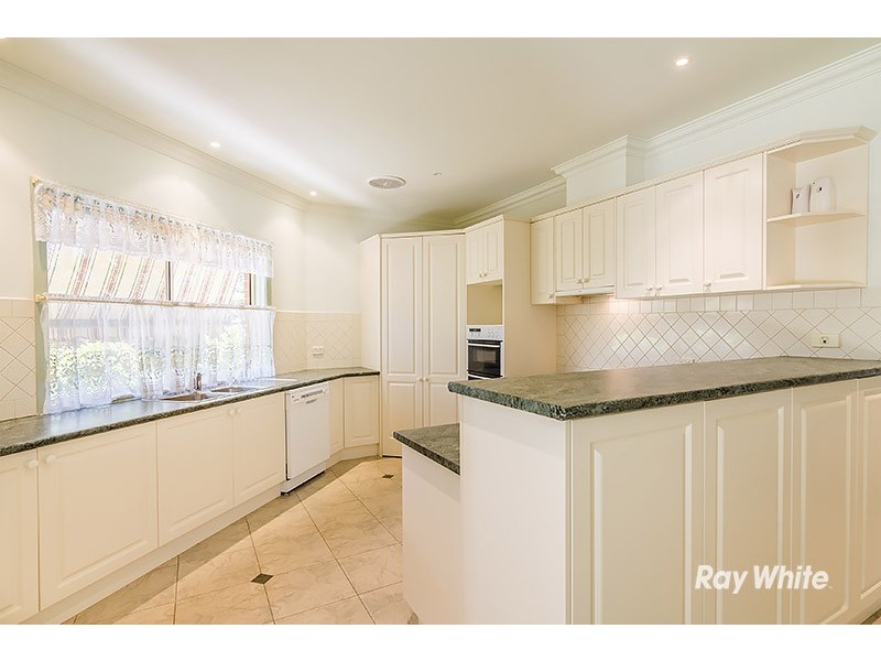 3 Filbert Court, Cranbourne North VIC 3977