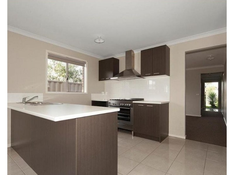 63 Challenger Circuit, Cranbourne East VIC 3977