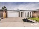 8 Fairlane Court, Cranbourne East VIC 3977