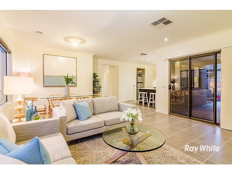 7 Pebble Avenue, Lyndhurst VIC 3975