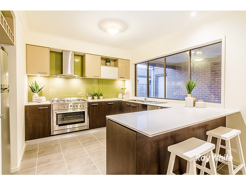 7 Pebble Avenue, Lyndhurst VIC 3975