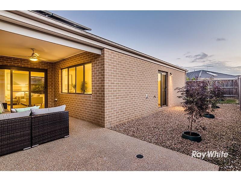 7 Pebble Avenue, Lyndhurst VIC 3975