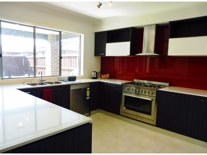 10 Gregson Grove, Lyndhurst VIC 3975