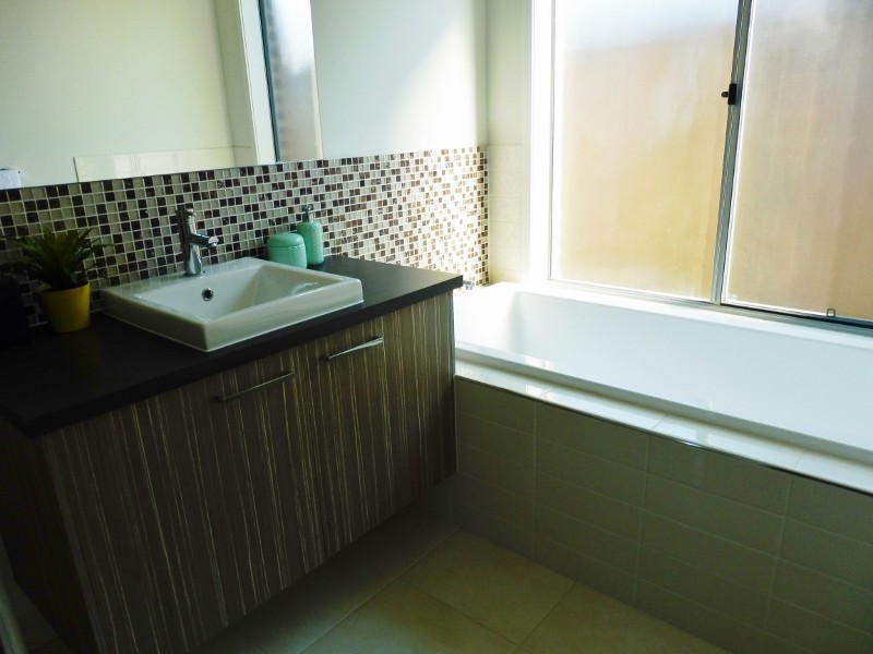 10 Gregson Grove, Lyndhurst VIC 3975