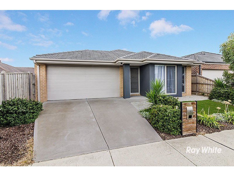 36 Goulburn Street, Cranbourne East VIC 3977