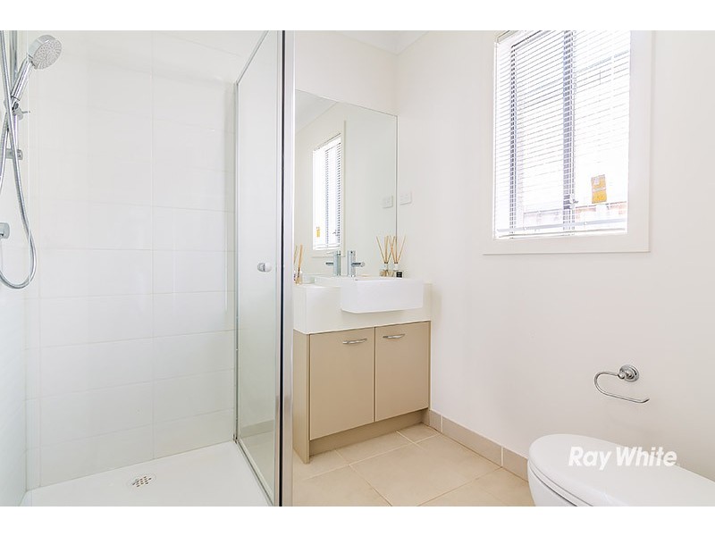 36 Goulburn Street, Cranbourne East VIC 3977