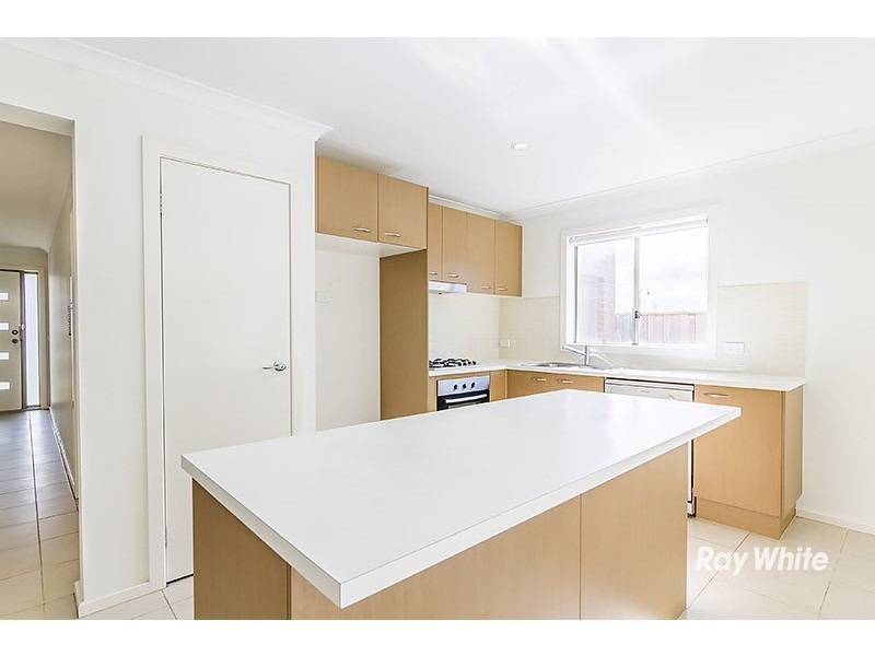 36 Goulburn Street, Cranbourne East VIC 3977