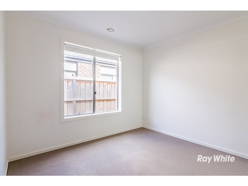 36 Goulburn Street, Cranbourne East VIC 3977