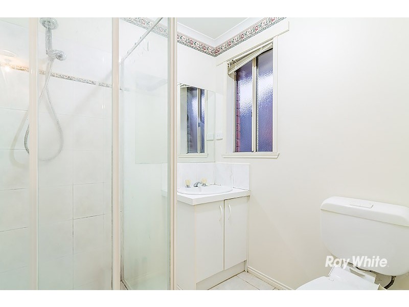 27 Cornwell Crescent, Cranbourne East VIC 3977