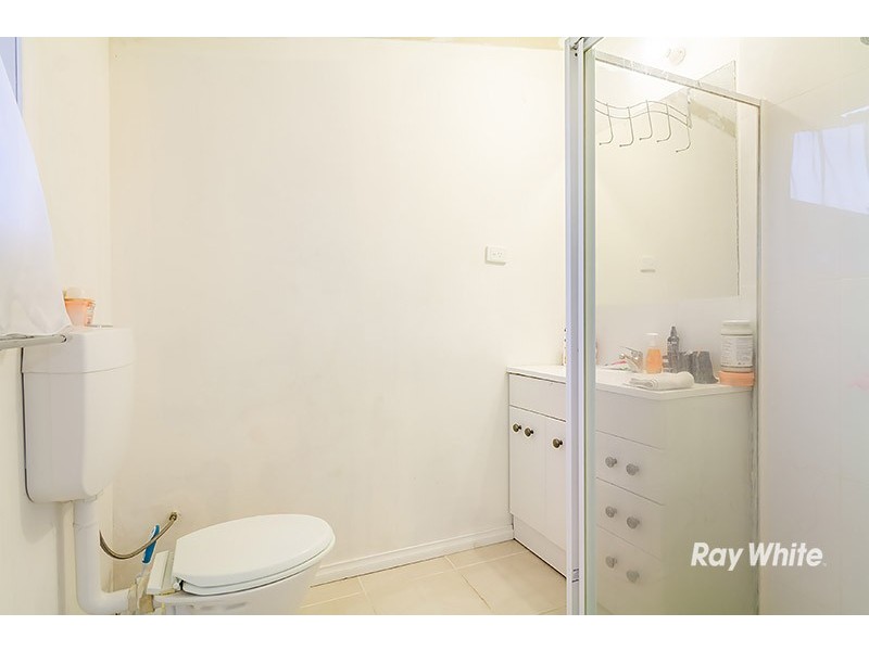 27 Cornwell Crescent, Cranbourne East VIC 3977