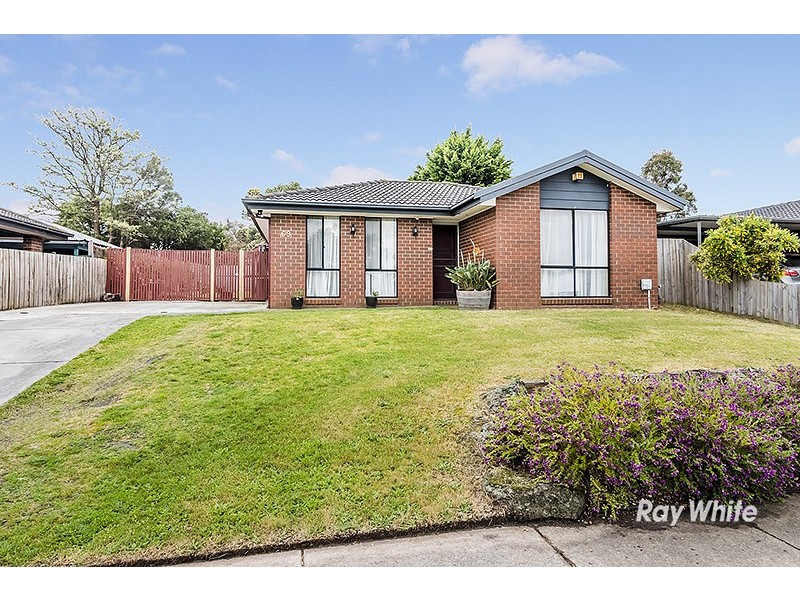 69 Courtenay Ave, Cranbourne North VIC 3977