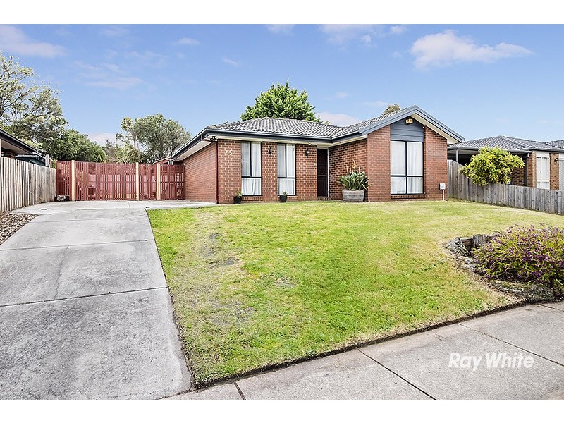 69 Courtenay Ave, Cranbourne North VIC 3977