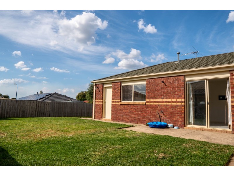 12 Jasa Crescent, Cranbourne West VIC 3977