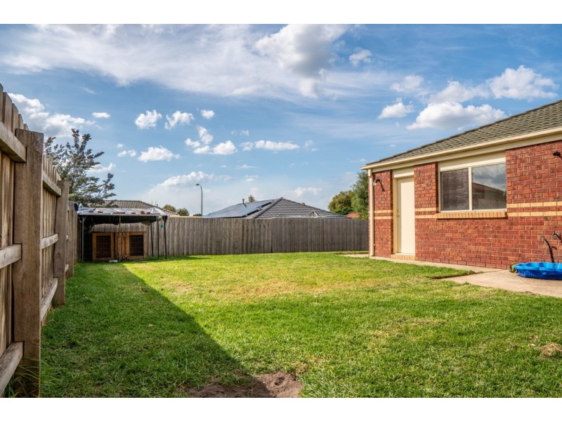 12 Jasa Crescent, Cranbourne West VIC 3977