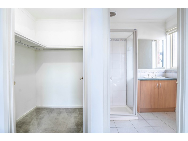 12 Jasa Crescent, Cranbourne West VIC 3977