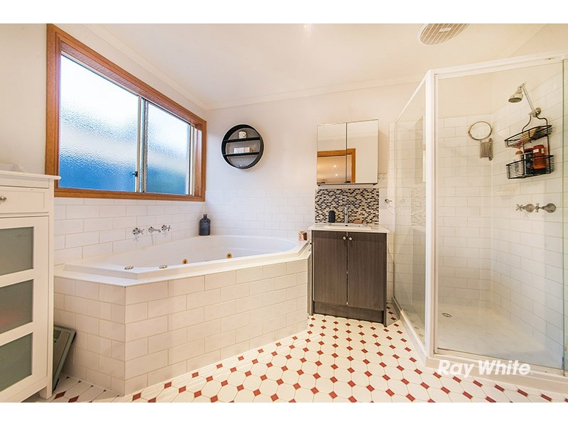 6 Kestral Close, Blind Bight VIC 3980