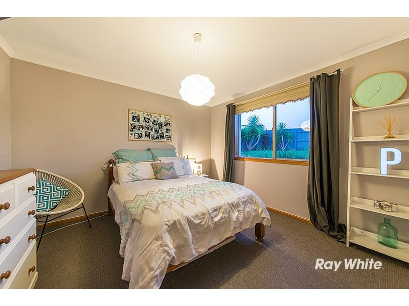 6 Kestral Close, Blind Bight VIC 3980