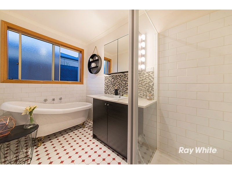 6 Kestral Close, Blind Bight VIC 3980
