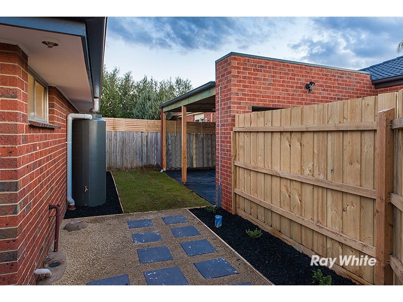 9 and 9A Hotham Street, Cranbourne VIC 3977