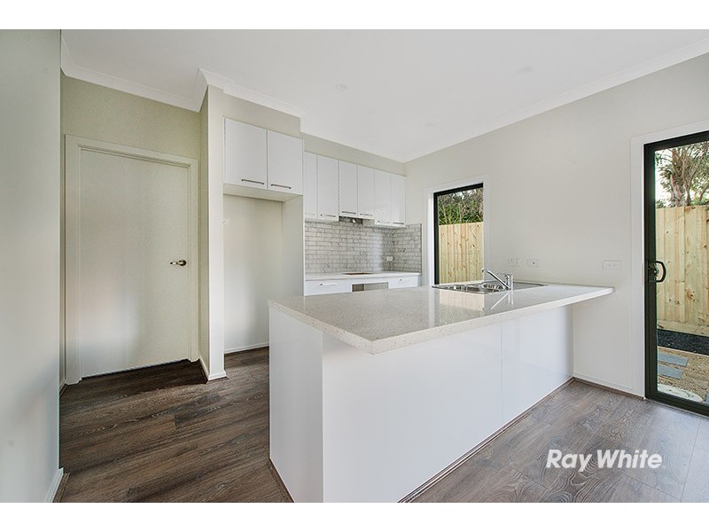 9 and 9A Hotham Street, Cranbourne VIC 3977