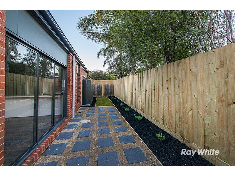 9 and 9A Hotham Street, Cranbourne VIC 3977