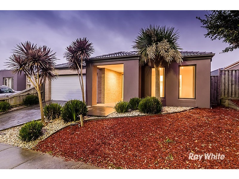 3 Greenview Court, Cranbourne North VIC 3977