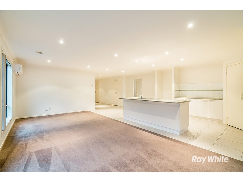 3 Greenview Court, Cranbourne North VIC 3977