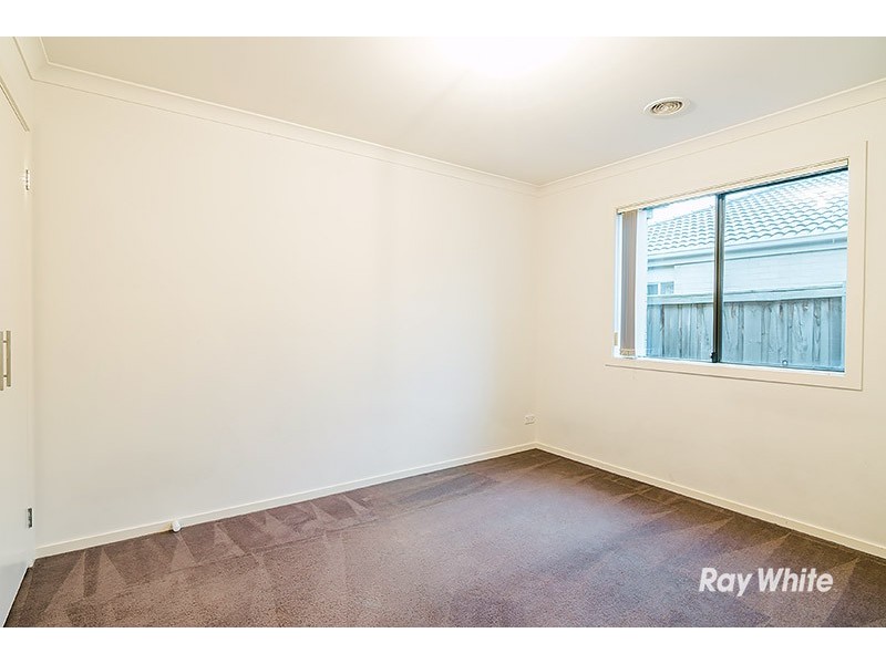 3 Greenview Court, Cranbourne North VIC 3977