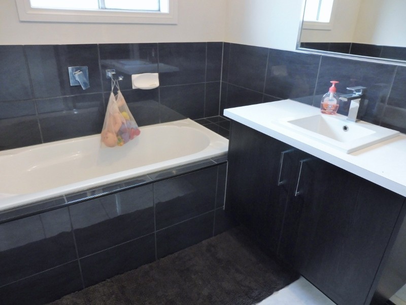 14 Ercildoune Court, Cranbourne West VIC 3977