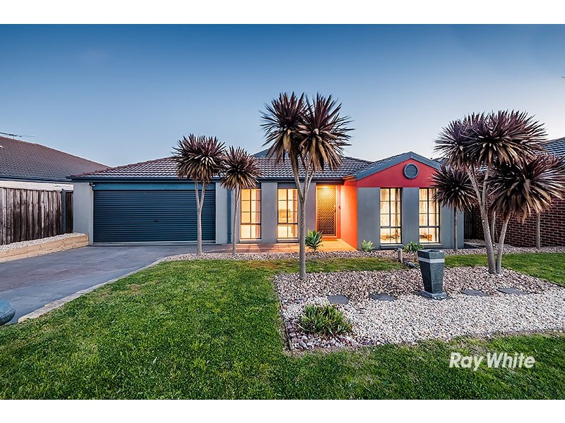6 Rose Bush Court, Lyndhurst VIC 3975