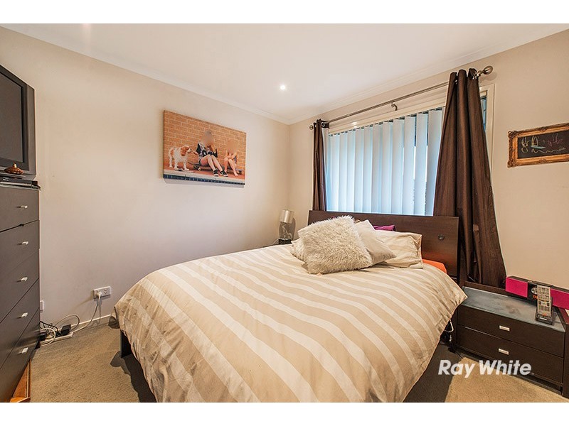 54 Greenaway Terrace, Cranbourne East VIC 3977