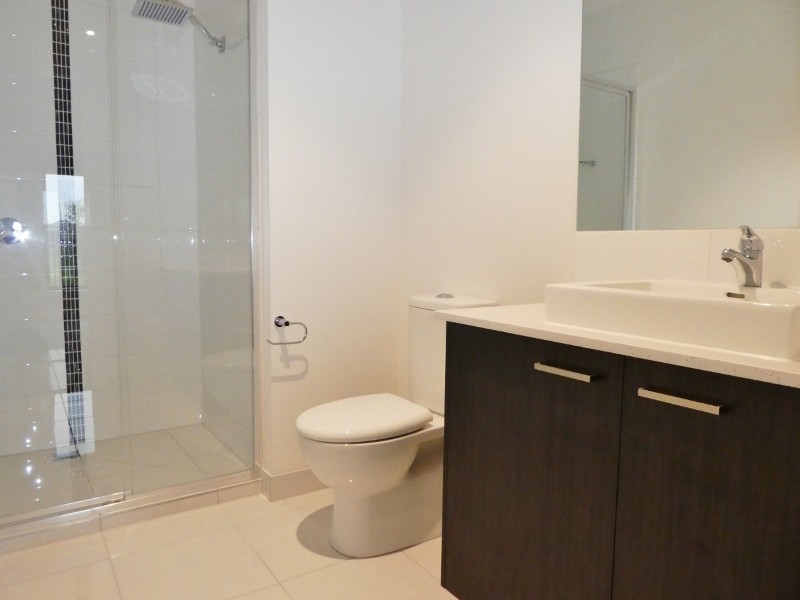 1 Doonhamer Place, Clyde North VIC 3978