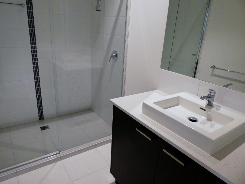 1 Doonhamer Place, Clyde North VIC 3978