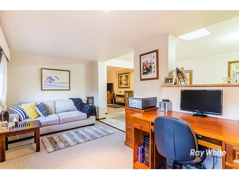 99 Clarendon Street, Cranbourne VIC 3977