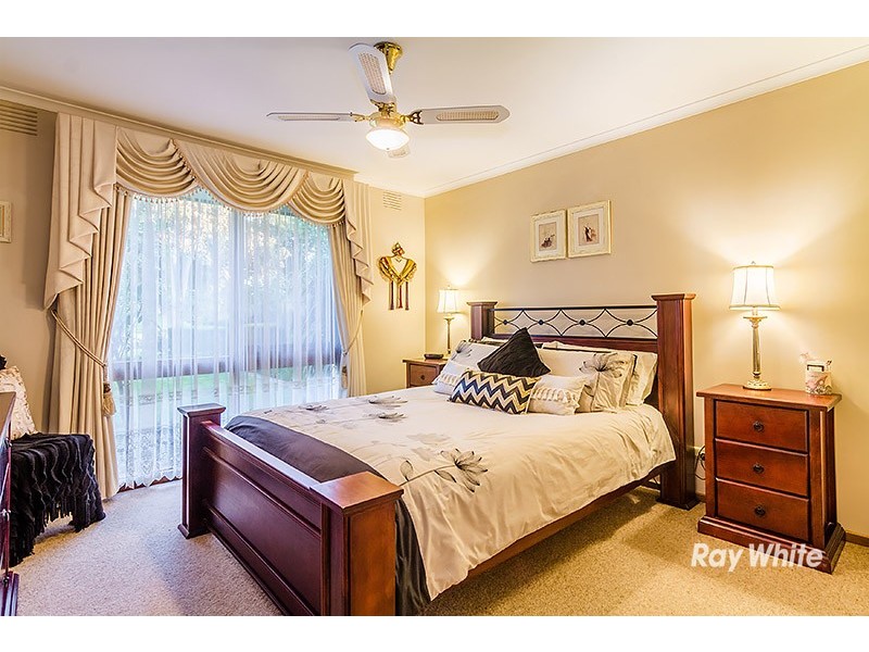 99 Clarendon Street, Cranbourne VIC 3977