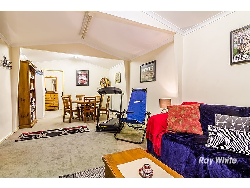 99 Clarendon Street, Cranbourne VIC 3977