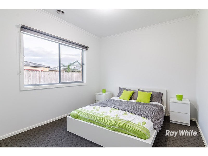 2 Gregson Grove, Lyndhurst VIC 3975