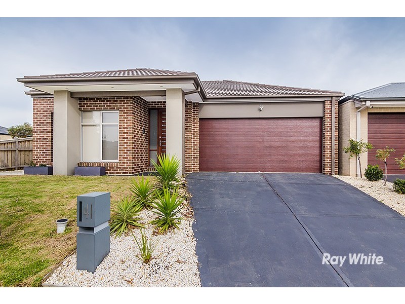 41 Alarah Boulevard, Cranbourne West VIC 3977