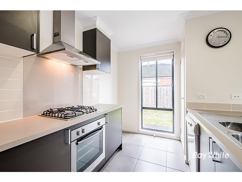 46 Valencia Circuit, Cranbourne VIC 3977