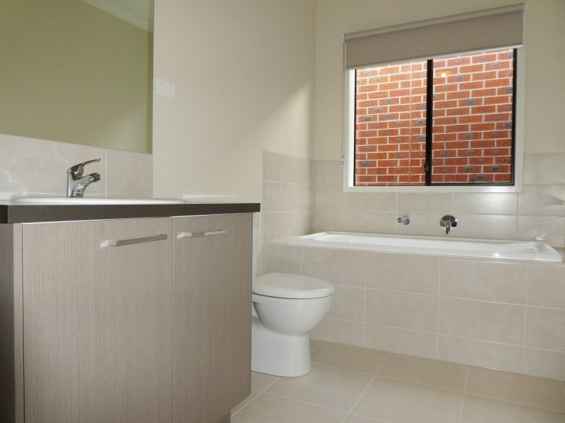 4 Ashcroft Avenue, Clyde VIC 3978