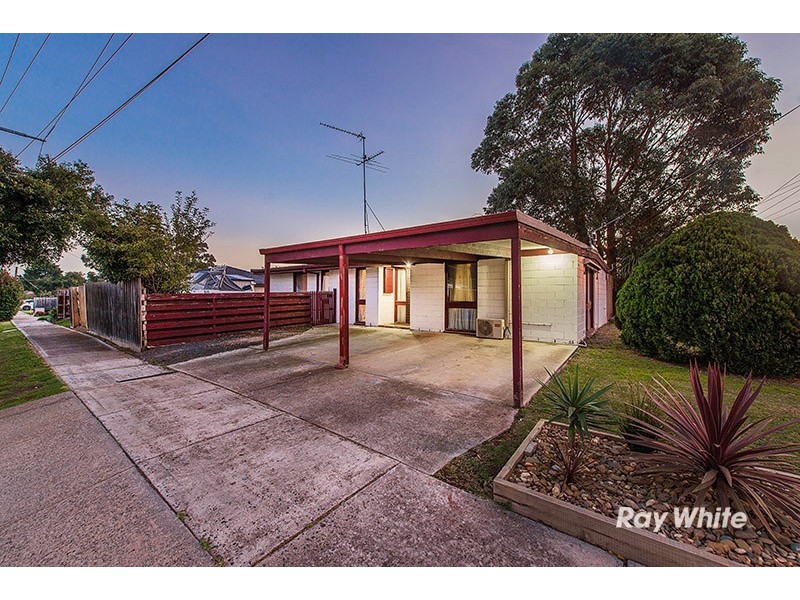 24 Camms Road, Cranbourne VIC 3977