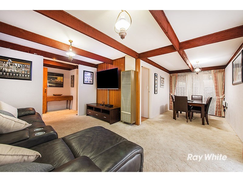 24 Camms Road, Cranbourne VIC 3977