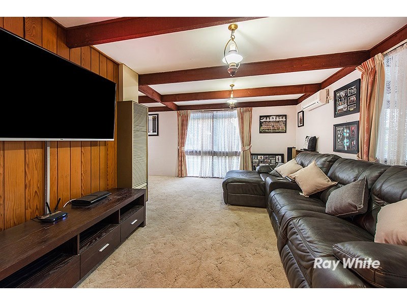 24 Camms Road, Cranbourne VIC 3977