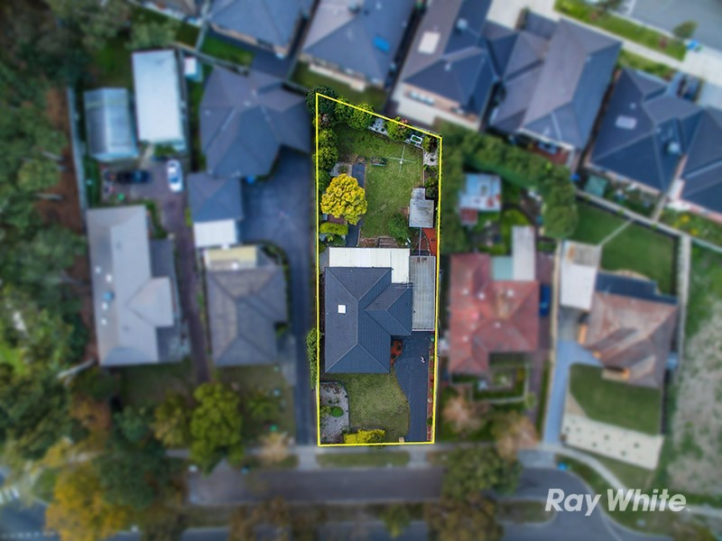 6 Saxonwood Drive, Narre Warren VIC 3805