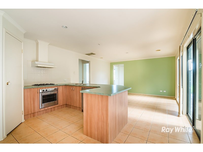 9 Genista Road, Cranbourne West VIC 3977