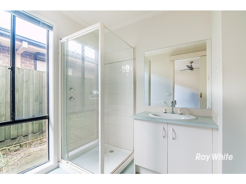 9 Genista Road, Cranbourne West VIC 3977