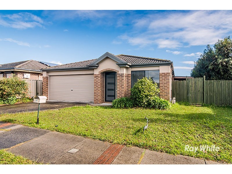 9 Genista Road, Cranbourne West VIC 3977