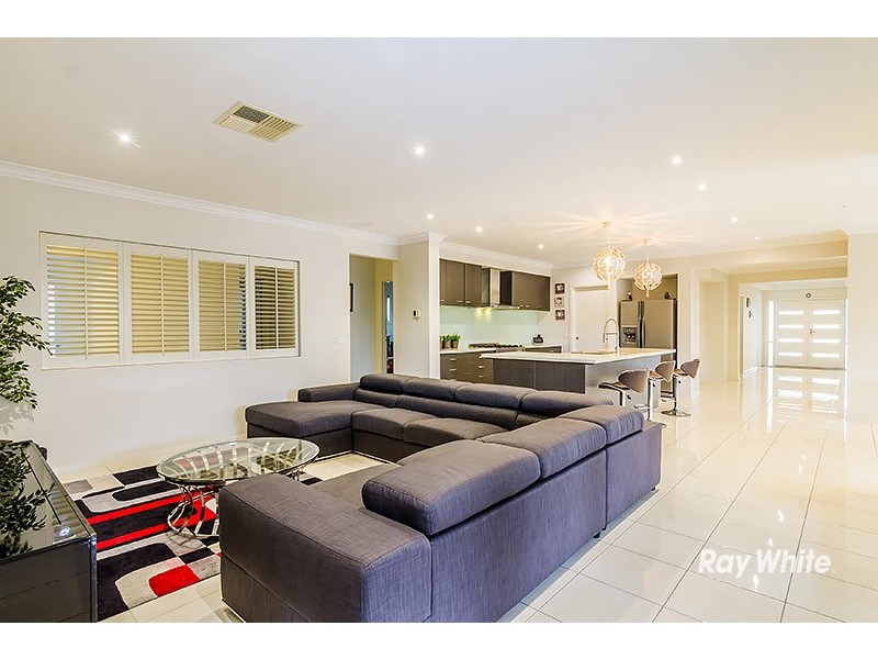 127 Boland Drive, Lyndhurst VIC 3975