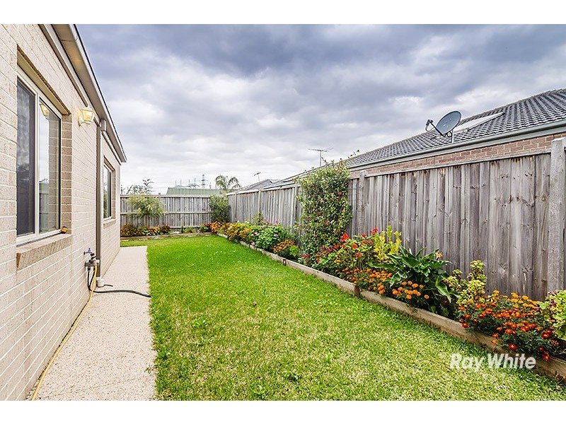 127 Boland Drive, Lyndhurst VIC 3975